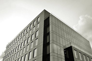 Modern ofis binası. siyah ve beyaz