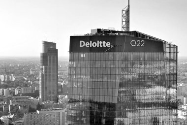 Görünümü, gökdelenler ve kozmopolit evinin modern mimari. Siyah ve beyaz