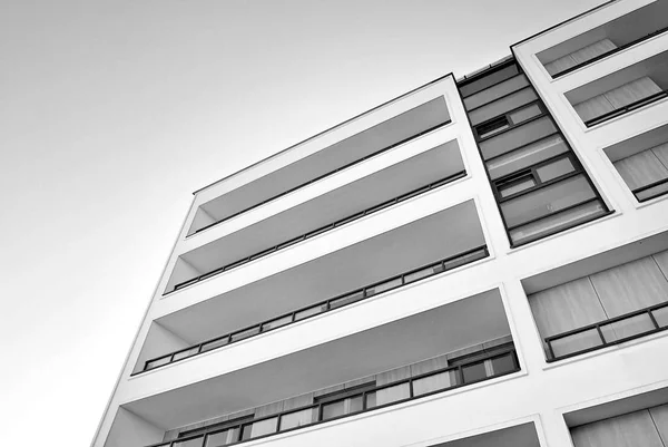 Modern, lüks apartman. Siyah ve beyaz