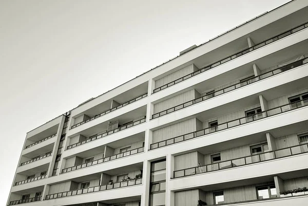 Modern, lüks apartman. Siyah ve beyaz