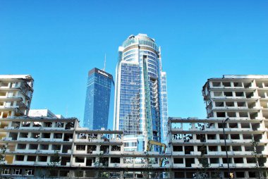 Ofis Phn binasının yıkılması