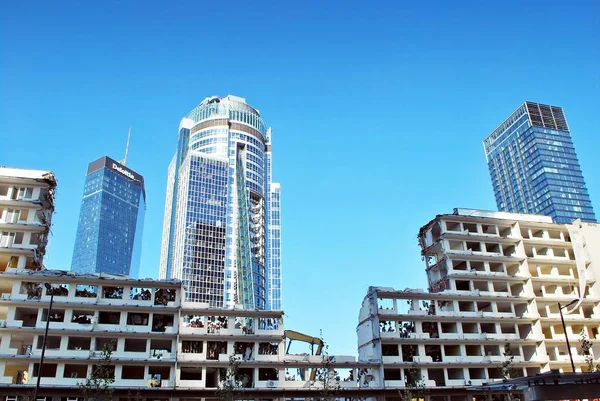 Ofis Phn binasının yıkılması