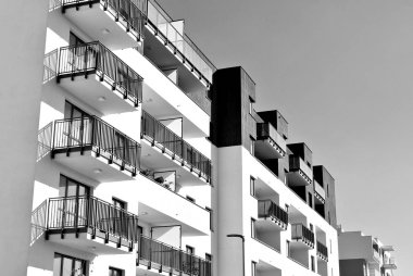 Modern, lüks apartman. Siyah ve beyaz.