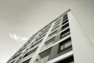 Modern, lüks apartman. Siyah ve beyaz.