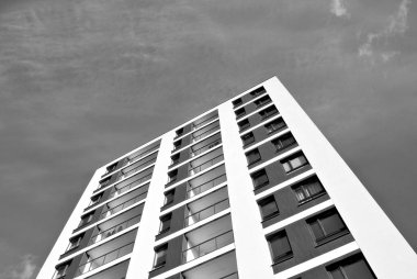 Modern, lüks apartman. Siyah ve beyaz.