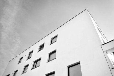 Modern apartman binası. siyah ve beyaz.