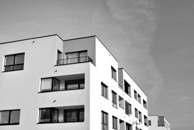 Modern apartman binası. siyah ve beyaz.