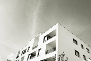 Modern apartman binası. siyah ve beyaz.