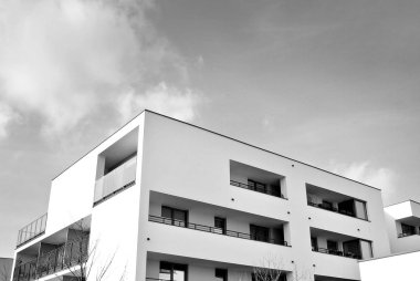 Modern apartman binası. siyah ve beyaz.