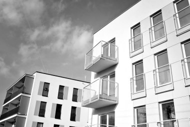 Modern apartman binası. siyah ve beyaz.
