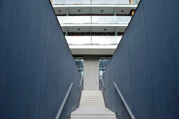 Modern betong trappor — Stockfoto