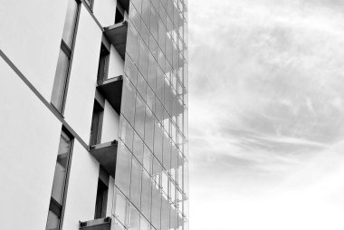 Modern apartman binası. siyah ve beyaz.