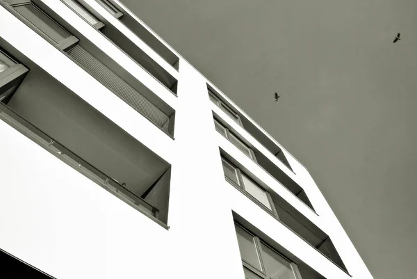 Immeubles Modernes Par Une Journée Ensoleillée Avec Ciel Bleu Façade — Photo