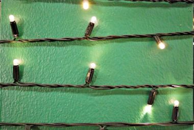 Bir dizi Noel ışığı.