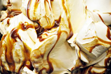 Doku dondurma. Dondurma kaşık dondurma dokulu arka plan üzerinde