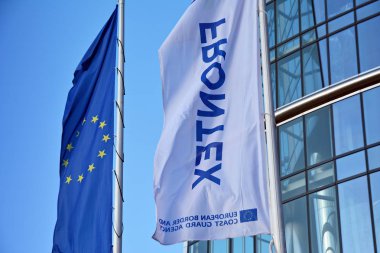 Varşova, Polonya. 13 Ocak 2018. Varşova Spire. Frontex bina. İşaret 