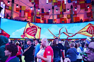 Varşova, Polonya. 14 Ocak 2017. Noel yardım kuruluşunun büyük orkestra tarafından 26 büyük final. Grand Finale Center geleneksel Taba Defilad Varşova bilim ve Kültür Sarayı'nın önünde yer alır.