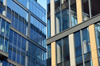 Ofis binası İş binası. Binanın dışı