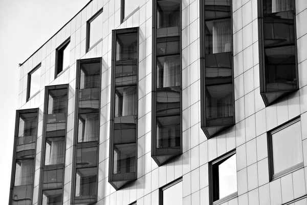 Immeuble Bâtiment Commercial Extérieur Bâtiment Noir Blanc — Photo