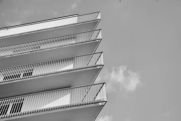 Facade Modern Apartment Building Black White — Stock Photo, Image