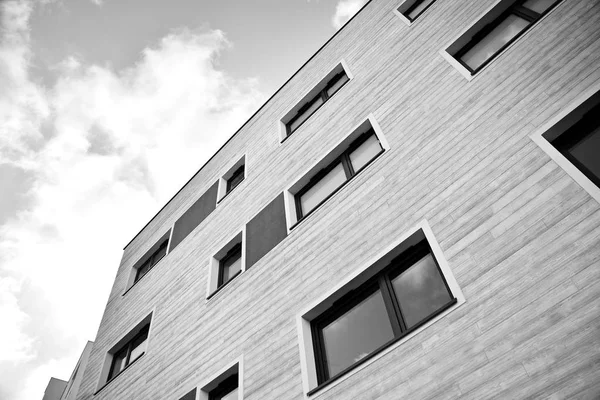 Façade Immeuble Moderne Noir Blanc — Photo