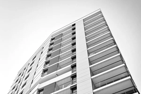 Fachada Moderno Edificio Apartamentos Blanco Negro —  Fotos de Stock