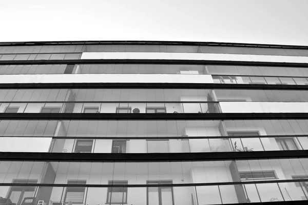 Fațada Unei Clădiri Moderne Apartamente Negru Alb — Fotografie, imagine de stoc