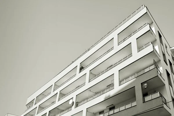 아파트 건물의 흑인과 — 스톡 사진