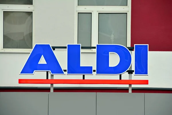 Warschau Polen März 2018 Zeichen Aldi Firmenschild Aldi — Stockfoto