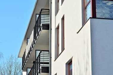 Yeni bir modern apartman detay