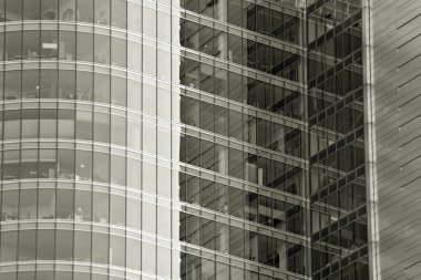 Cam duvarlar bir ofis binası - iş geçmişi. Siyah ve beyaz.