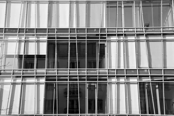 Glazen Wanden Van Een Kantoorgebouw Zakelijke Achtergrond Zwart Wit — Stockfoto