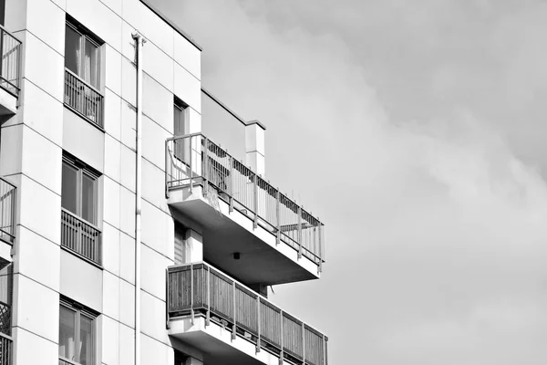 Detalhe Novo Edifício Apartamentos Moderno Preto Branco — Fotografia de Stock