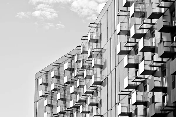 Detalle Nuevo Edificio Apartamentos Moderno Blanco Negro —  Fotos de Stock