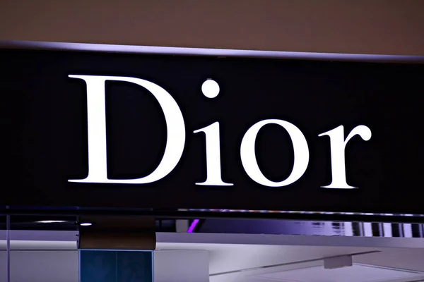 Varşova Polonya Mart 2018 Dior Imzala Şirket Tabela Dior — Stok fotoğraf