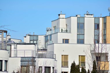 Yeni bir modern apartman detay