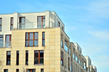 Yeni bir modern apartman detay