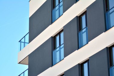 Yeni bir modern apartman detay