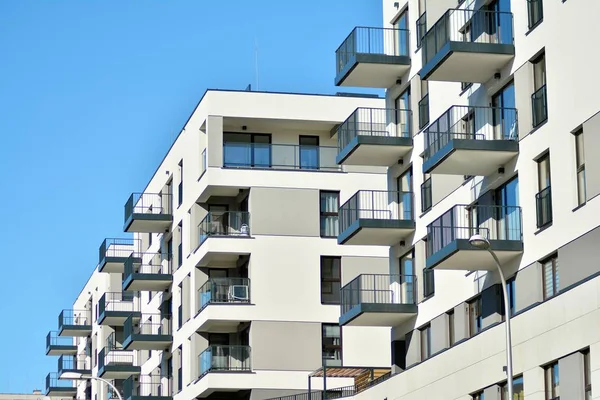 Szczegóły Dotyczące Apartamentów Balkonem — Zdjęcie stockowe