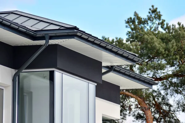 Yeni bir modern apartman detay