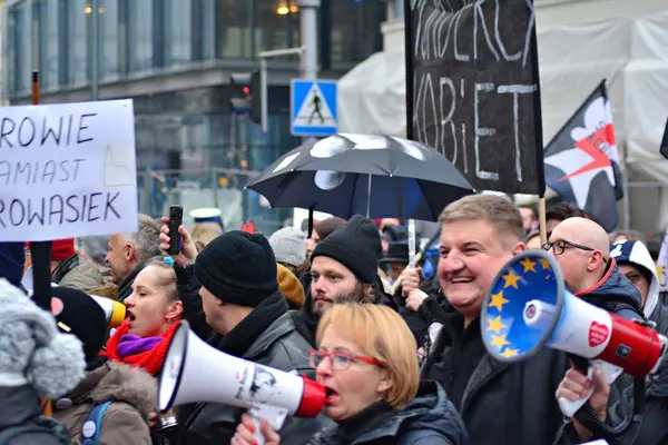 Варшава Польща Березня 2018 Тисячі Людей Протестів Варшаві Проти Консервативного — стокове фото
