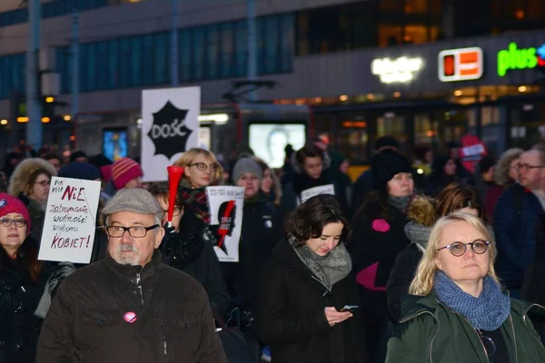 Варшава Польща Березня 2018 Тисячі Людей Протестів Варшаві Проти Консервативного — стокове фото