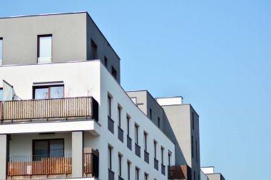 Yeni bir modern apartman detay