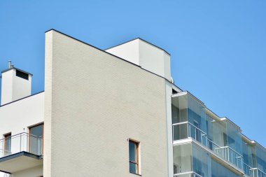 Yeni bir modern apartman detay