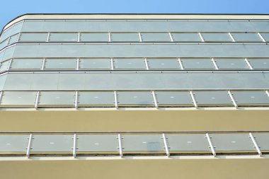 Yeni bir modern apartman detay