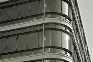 Modern şehir ofis binası dış. Siyah ve beyaz.