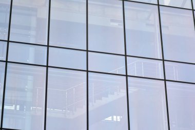 Modern mimarisi, cam ve çelik. Soyut mimari tasarım. 