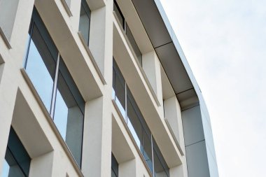 Modern mimarisi, cam ve çelik. Soyut mimari tasarım. 