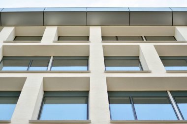 Modern mimarisi, cam ve çelik. Soyut mimari tasarım. 