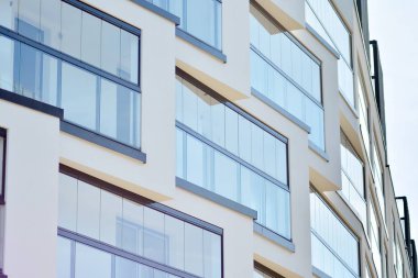 Yeni bir modern apartman detay